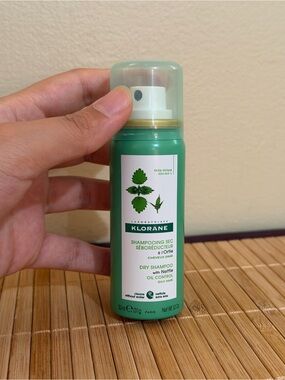 Klorane Dry Shampoo with nettle oil control 50 ml– Green